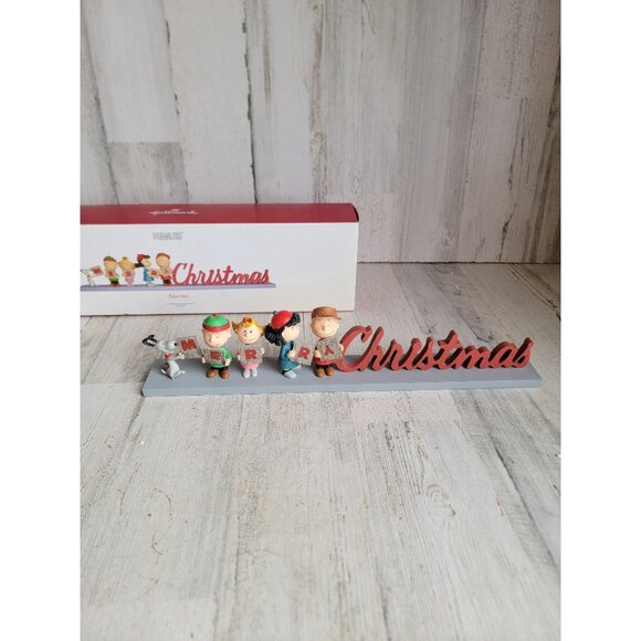 Hallmark Merry Christmas sign Snoopy Charlie Brown figure Xmas - Picture 1 of 7